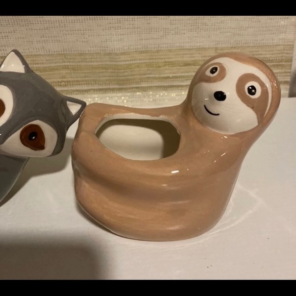 2 Plant Pots (animals) - Picture 4 of 7